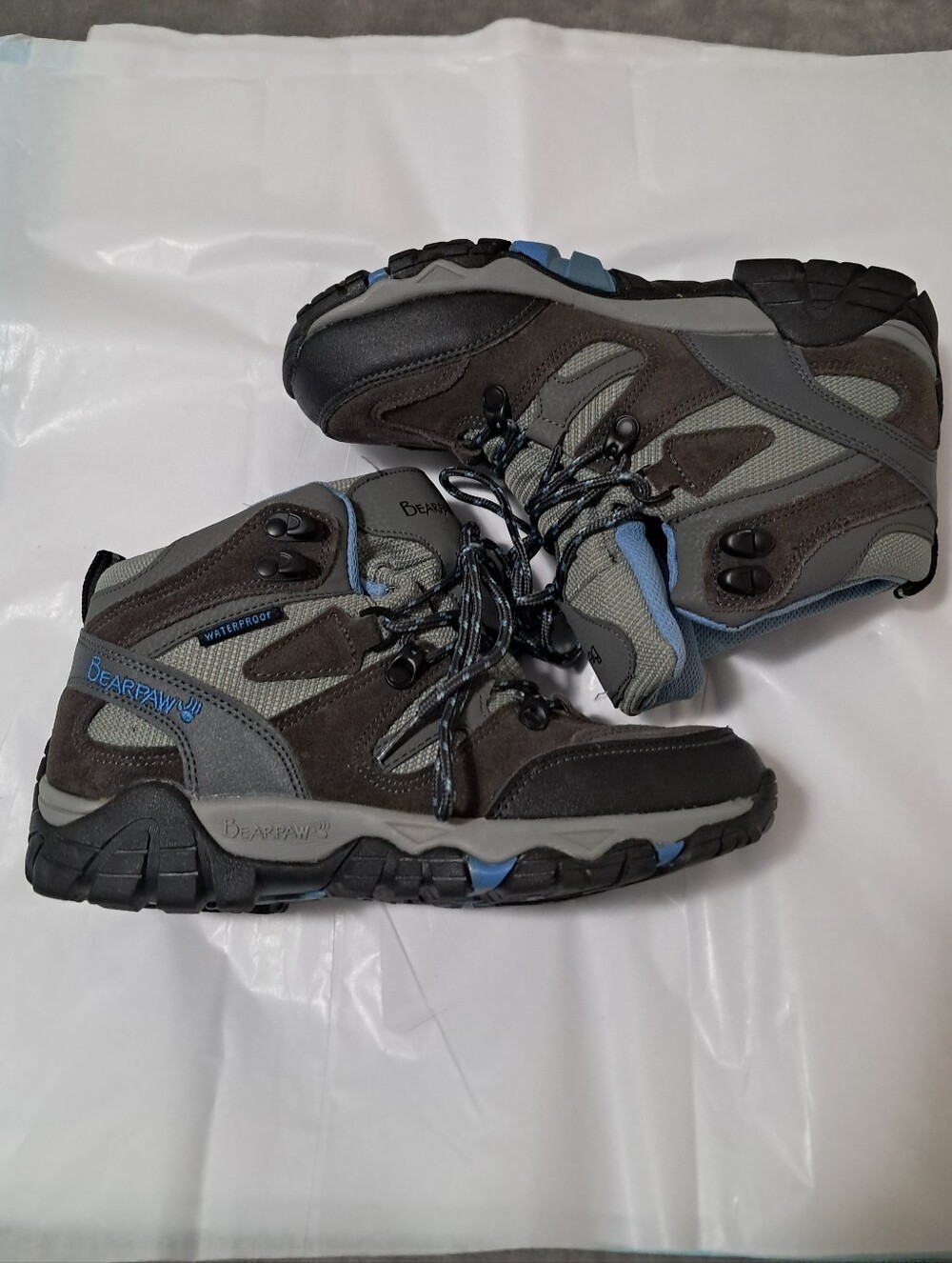 Bearpaw Womens Corsica Waterproof Hiking Boots in Gray and Blue Sz. 8